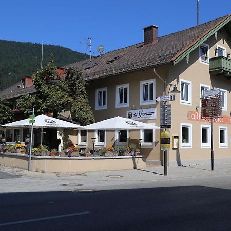 Landgasthof Kirchmayer Farchant Exteriér fotografie