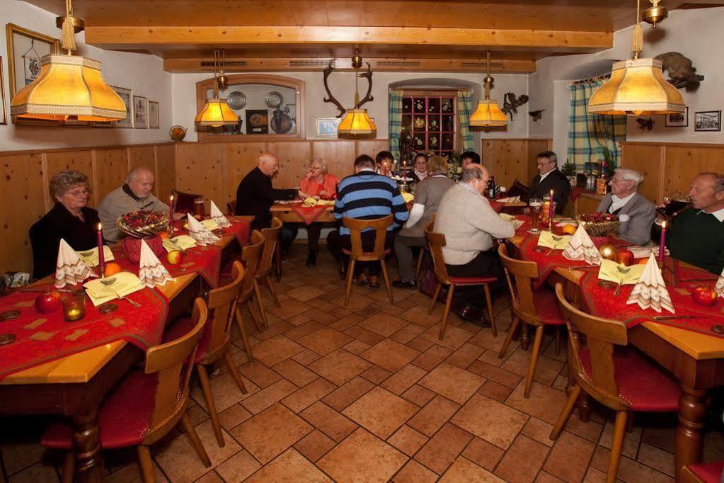 Landgasthof Kirchmayer Farchant Exteriér fotografie