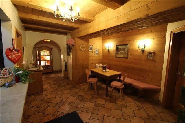 Landgasthof Kirchmayer Farchant Exteriér fotografie
